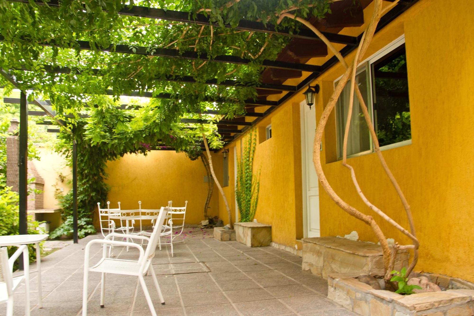 Alamo Hostel & Suites Mendoza Dış mekan fotoğraf